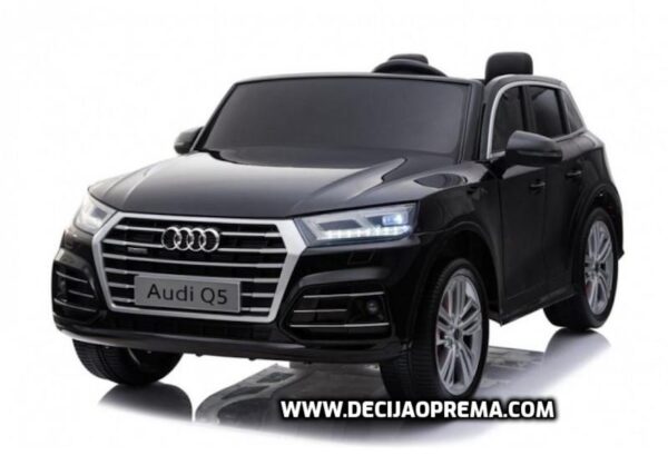 Audi Q5 Dvosed Licencirani Auto na akumulator za decu Crni